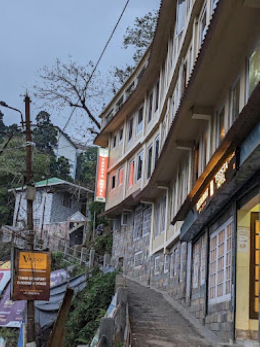 Teesta Hotel , Darjeeling Dardżyling Zewnętrze zdjęcie