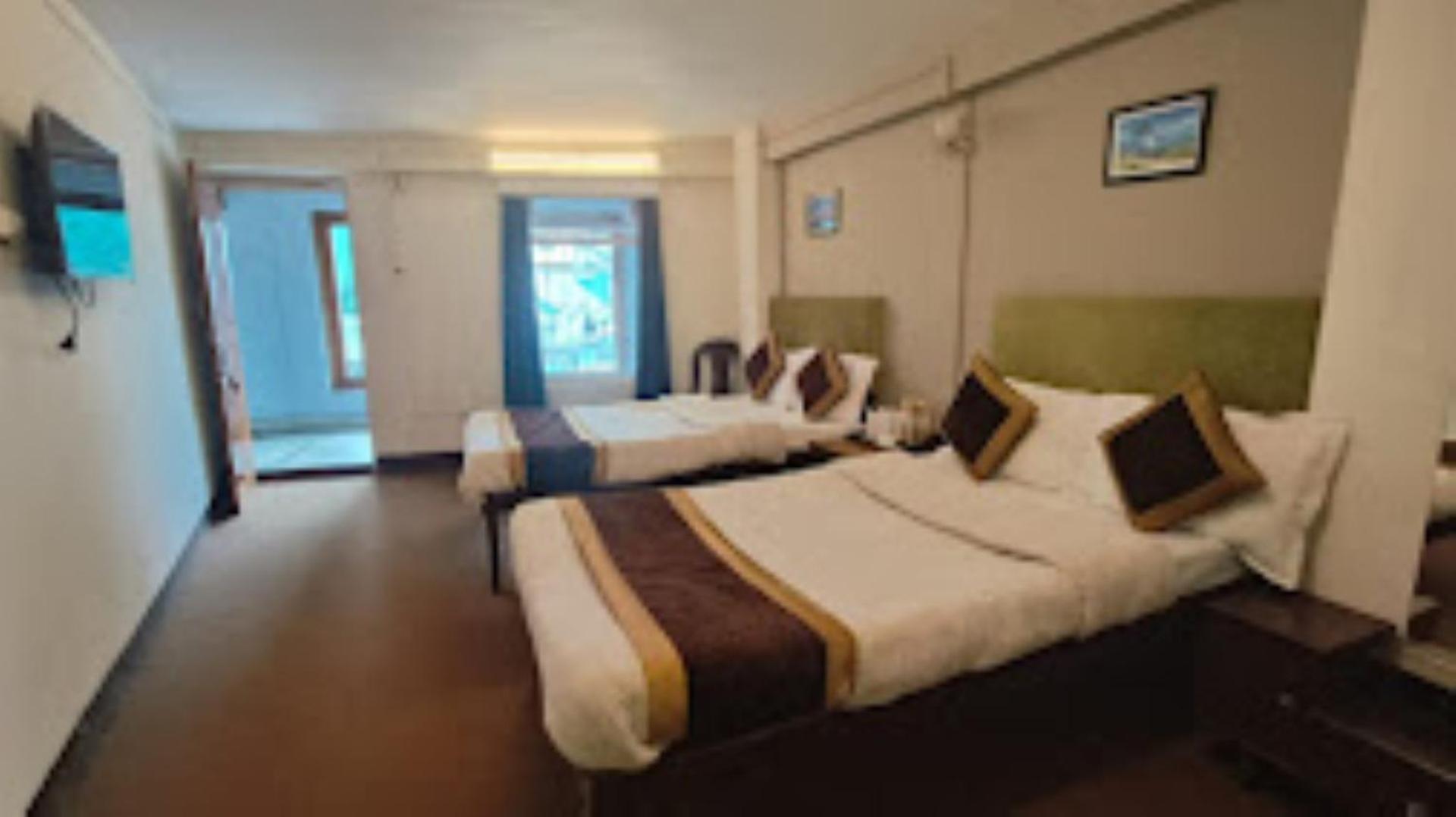 Teesta Hotel , Darjeeling Dardżyling Zewnętrze zdjęcie